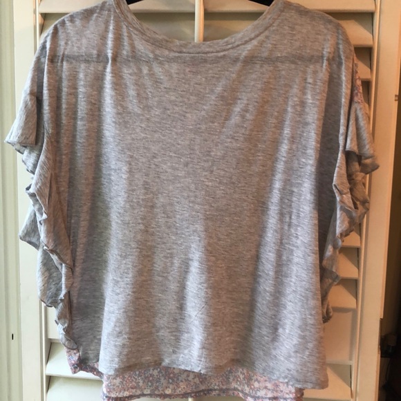 NWOT - Vince Camuto Top. Size Small - Picture 5 of 6